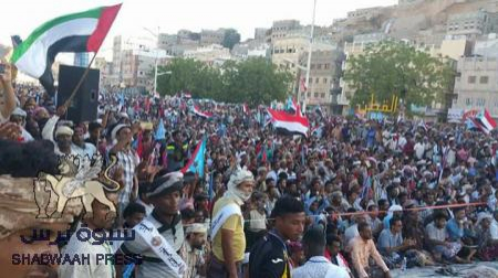 هكذا انتشت المكلا باستقبال الرئيس الزبيدي وقيادة الانتقالي الجنوبي!