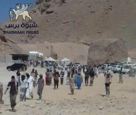 الزيود يطردون الجنود الحضارم من معسكرات الإحتلال في بلادهم وادي حضرموت (صور مهينة)