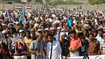 الانتقالي الجنوبي يقيم مهرجانا زنجبار والشرعية وسلطتها المحلية تتلقى صفعة مهينة من جماهير أبين (صور)