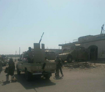 الحوثيون يعتقلون عناصرهم الفارين من ساحل تهامة