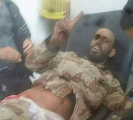 قائد قوات النخبة الشبوانية/عزان يزور البطل السليماني وجرحى المقاومة الجنوبية