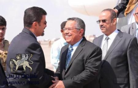 الزفة الاعلامية للحكومة لن تخرج منها الا بفاتورة جديدة تثقل كاهلها .