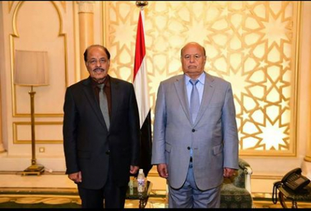 من هو الرئيس هادي أم علي محسن الاحمر؟؟