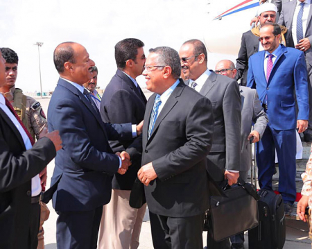بعد ان تسببوا بتفجير الاوضاع : بن دغر والاخوان يهاجمون التحالف العربي ويعملون على تأجيج الاوضاع