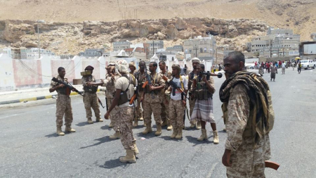 قوات النخبة الحضرمية تداهم مواقع لعناصر ارهابية بمديرية عمد وادي حضرموت
