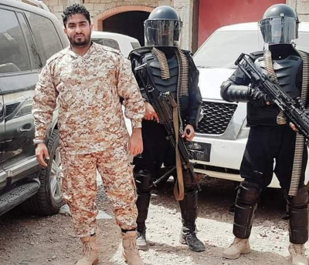 قائد ‘‘مكافحة الإرهاب‘‘ بأمن عـدن يشن هجوما إعلاميا عنيفا على وزير الداخلية الميسري ويتهمه بالسرقة
