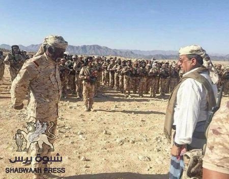 الشيخ صالح بن فريد يتفقد مواقع النخبة الشبوانية في محور الصعيد