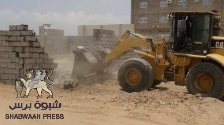 أمن عدن : حملة أمنية جديدة لإزالة الاستحداثات العشوائية بالمنصورة وبير فضل