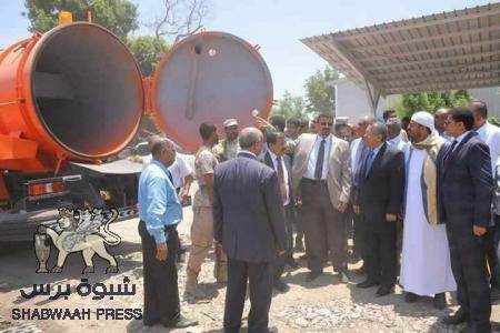 صفقة فساد حكومية لشراء عربات شفط مجاري قيمتها نصف مليار ريال