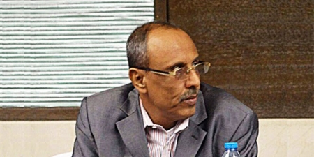 الكثيري يدعو إلى إجلاء قوات الأحمر من حضرموت