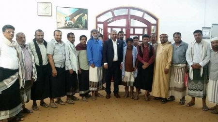 الرئيس الزُبيدي يلتقي بالقيادة المحلية بمحافظة شبوة