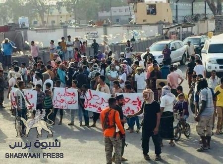 يا أقلام الشيطنة والانقسام.. تخوين الجنوبي للجنوبي حرام