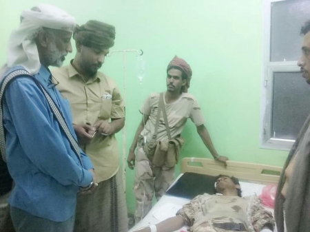 رئيس انتقالي شبوة يقوم بزيارة اسرة شهيدة بيحان &lsquo;&lsquo;زرعة&lsquo;&lsquo; ويتفقد مستشفئ عسيلان