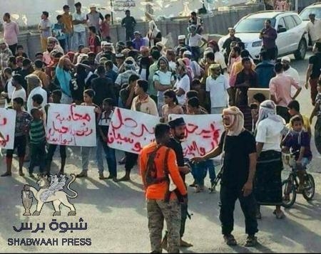 محلل سياسي يكشف المستور حول التوتر المتصاعد في عدن