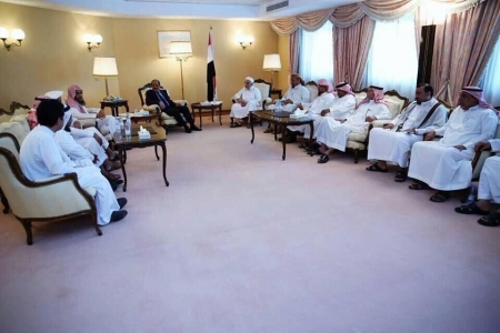 حضارم ‘‘علي محسن الأحمر‘‘ والضياع بين النخاسة و الفيدراليات
