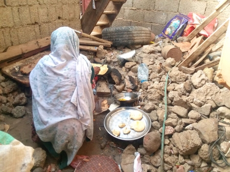 جياع في زمن الشرعية.. نازحو الحديدة بعدن.. قصص مؤلمة وحكايات لم ترُ من قبل