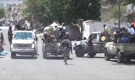 20 قتيلا وجريحا .. سر قيام حزب الاصلاح بالتصعيد ومهاجمة مواقع السلفيين بتعز