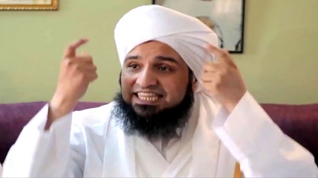 الداعية الجفري : النقاب ليس فرضا وما حدث باسم الإعجاز بالقرآن ‘‘إسفاف‘‘