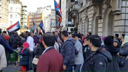 أبناء الجنوب يتظاهرون في لندن ويسلمون رسالة للأمم المتحدة في أمريكا