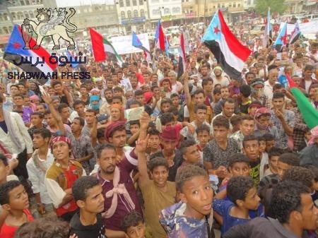 من يختلف مع الانتقالي أو ينظر له كخصم أو عدو لا يمكنه أن ينكر حقيقة وجوده وقوته الشعبية
