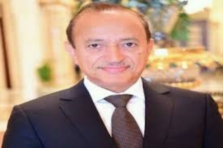 محافظ تعز يغادر الى كندا بعد تمرد الإصلاح عليه وحصار منزله