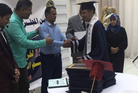 الانتقالي يرعى تخرج دفعة جديدة من طلبة  العلوم المالية والمصرفية بكلية الاقتصاد