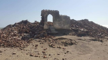 في مدينة &lsquo;&lsquo;أبو موسى الأشعري&lsquo;&lsquo; قوات العمالقة ترتكب جريمة هدم مسجدها التأريخي (صور)