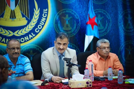 لملس يطلع على تقارير الانجاز للامانة العامة للانتقالي الجنوبي
