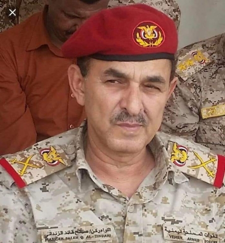 وفاة نائب رئيس هيئة الأركان اللواء صالح الزنداني متأثرا بجراحه في حادثة العند