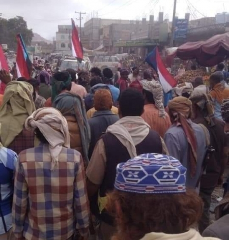 تظاهرة حاشدة للمجلس الانتقالي في لودر تحذر من الترويج لمشاريع تعارض تطلعات الشعب الجنوبي(صور)